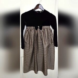 Youngland Girls Size 8 Black Velvet Dress‎